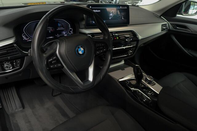 BMW 5-SERIE Touring 520e VERWARMDE VOORSTOELEN-ELEC STOELEN-DAB-VIRTUAL