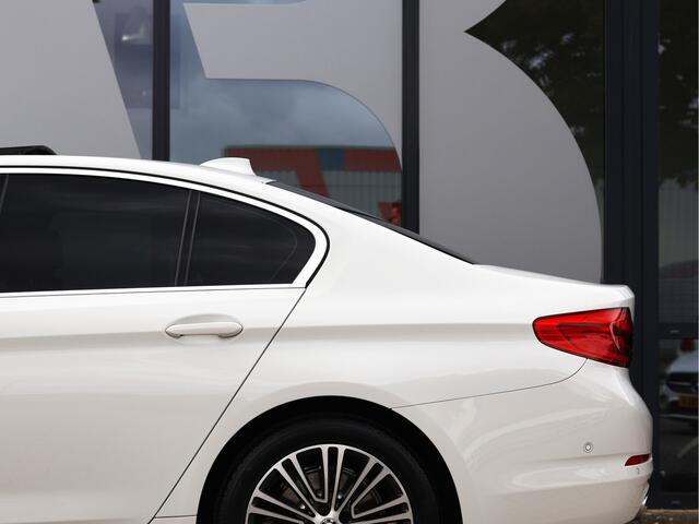 BMW 5-SERIE 520d High Executive | HUD | ACC | Leder | Active Steering | Adaptive LED |