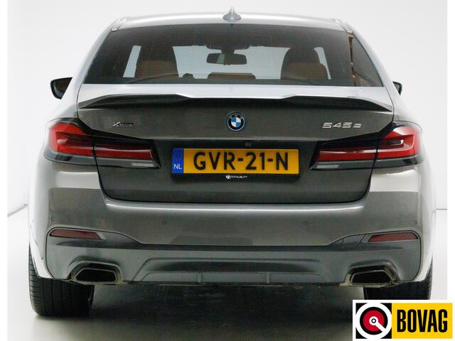 BMW 5-SERIE 545e xDrive M-Sport M-performance parts 394 PK Shadowline, Stoel + Stuurverw. 20" LMV, Ambiance verlichting, Driver assist