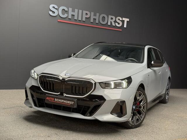 BMW 5-SERIE 530e xDrive M-Sport 299pk Pro-20 inch trekhaak pano key-less