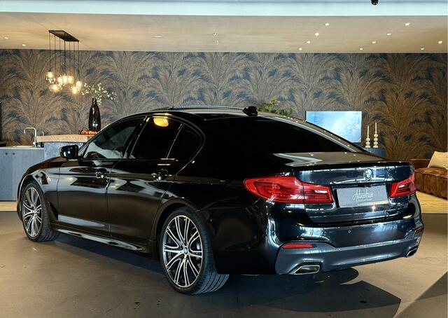 BMW 5-SERIE 520i High Exe I 20" INDIVIDUAL I Nappa I NL Auto