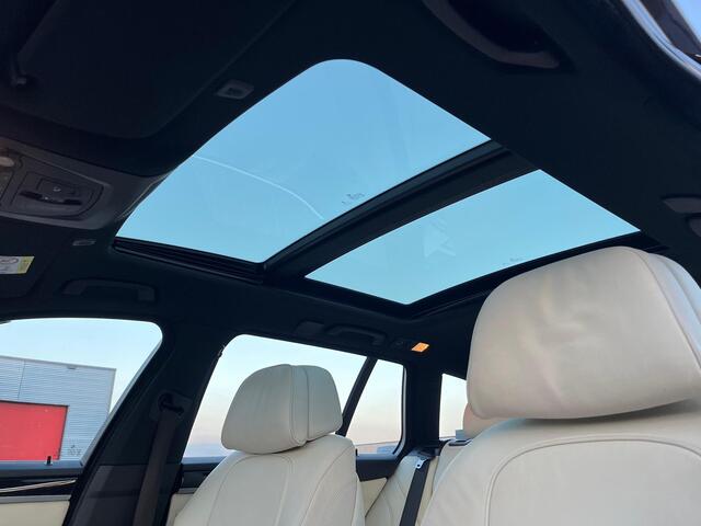 BMW 5-SERIE Touring 535xd M Sport Edition | BMW Individual | PANO | Head-UP | Elek. wegklapbare trekhaak | Lederen bekleding | Cruise Control | Dashcam 360