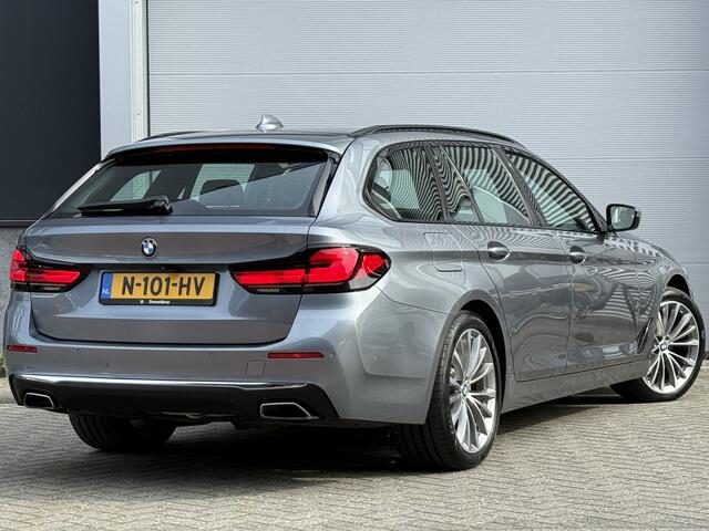 BMW 5-SERIE Touring 530d Luxury Line Plus | Bowers & Wilkins | Head UP | Panoramadak