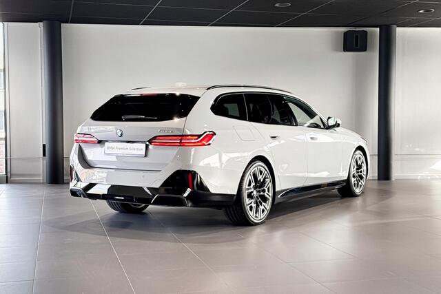 BMW 5-SERIE Touring 530e M Sport Edition | Harman Kardon | Stoelverwarming | Head-up Display |