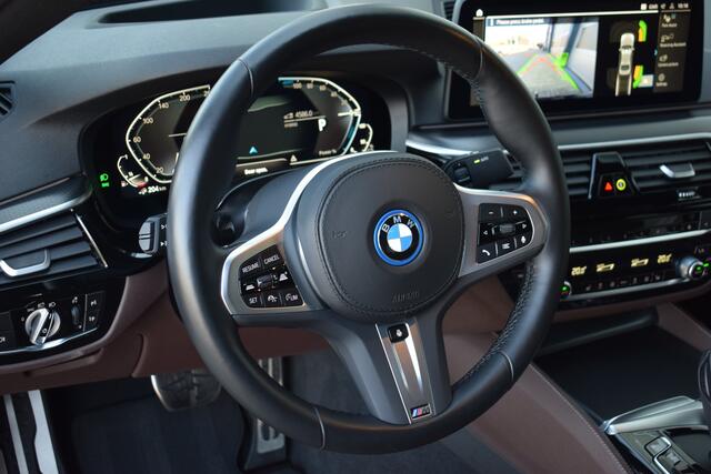 BMW 5-SERIE 530e M-Sport NAP | Trekhaak | HUD | Virtual cockpit | ACC