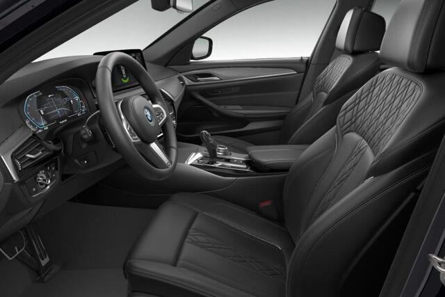 BMW 5-SERIE Sedan 530e High Executive | M Sport | Panoramadak