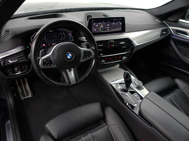BMW 5-SERIE 530e iPerformance eDrive M Sport- Schuifdak, Head Up, Harman Kardon, Stuur/Stoelverwarming, 360 Camera