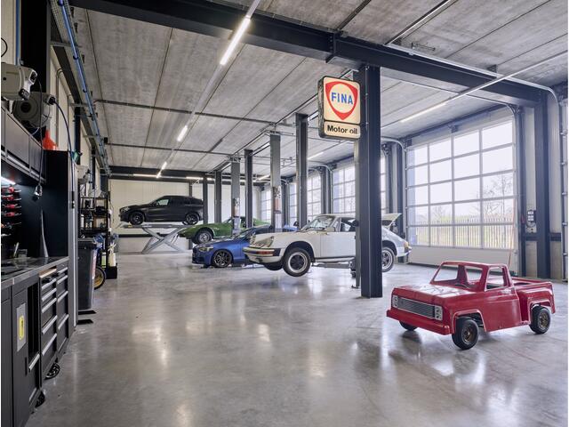 BMW 5-SERIE Touring 520i *M-Sport* Panoramadak / LASER / Stoelkoeling / Keyless / Memory Seat / Apple Carplay / Org.NL! / 19"LMV