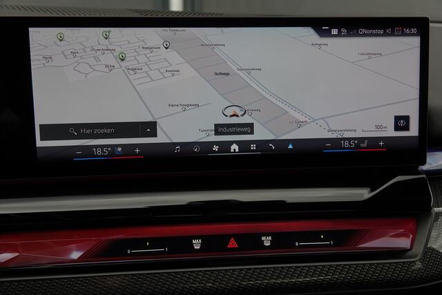 BMW 5-SERIE 550e 490Pk Aut. | Plug in Hybride | X-Drive | Shadowline | M-Sport | Head Up Display | Bowers en Wilkins Sound | Panoramadak | 21''