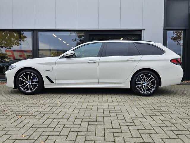 BMW 5-SERIE Touring 530e High Executive + M-SPORT + LASER + PANO DAK + HARMAN KARDON + KEYLESS