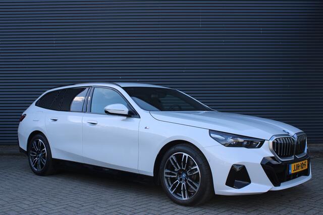 BMW 5-SERIE Touring 530e M Sport Head-Up Espressobruin-Leer Harman-Kardon Adaptive-Cruise
