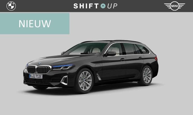 BMW 5-SERIE Touring 530e xDrive Panoramadak | TV | Massage | CoPilot | Harman Kardon