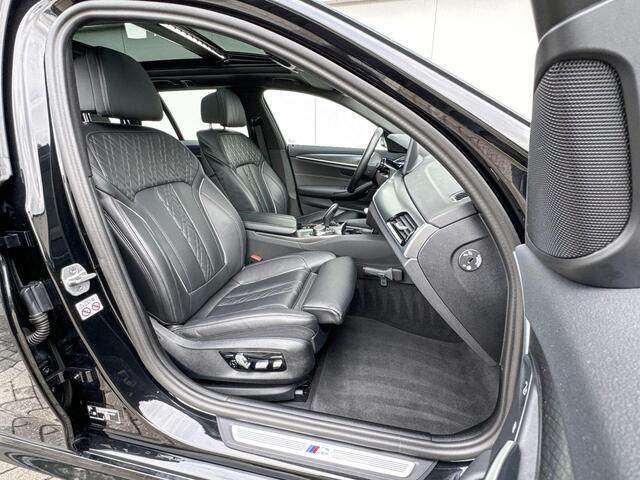 BMW 5-SERIE Touring 520i M Sport | Trekhaak | Panoramadak