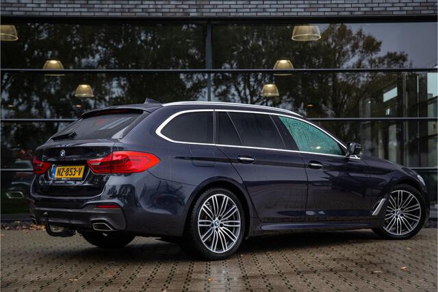 BMW 5-SERIE Touring 520d Executive, Origineel Nederlands, M-sport, Trekhaak, Navigatie, BMW Display Key,