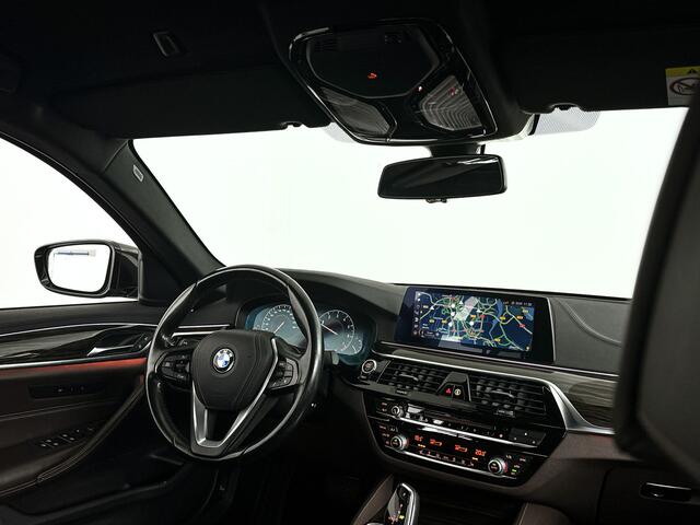 BMW 5-SERIE 520i High Executive Edition | Navigatie | Head-up Display | Stoelverwarming
