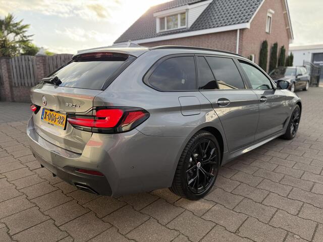 BMW 5-SERIE Touring 530e xDrive M -Sport BOMVOL! Skyscraper Grau