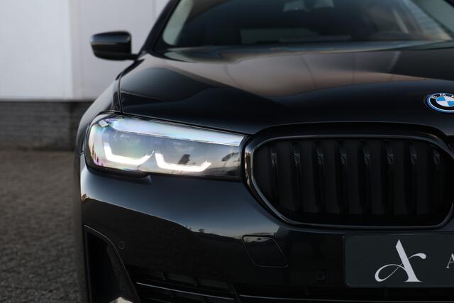 BMW 5-SERIE Touring 530e Executive 292PK NAP|Sportstoelen|Stoelverwarming|Plug in