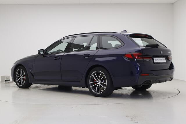 BMW 5-SERIE Touring 530e M-Sport | Panorama | Harman Kardon | Driving Assistant Professional | Trekhaak