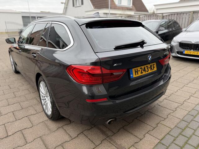 BMW 5-SERIE Touring 530i xDrive High Executive CarPlay