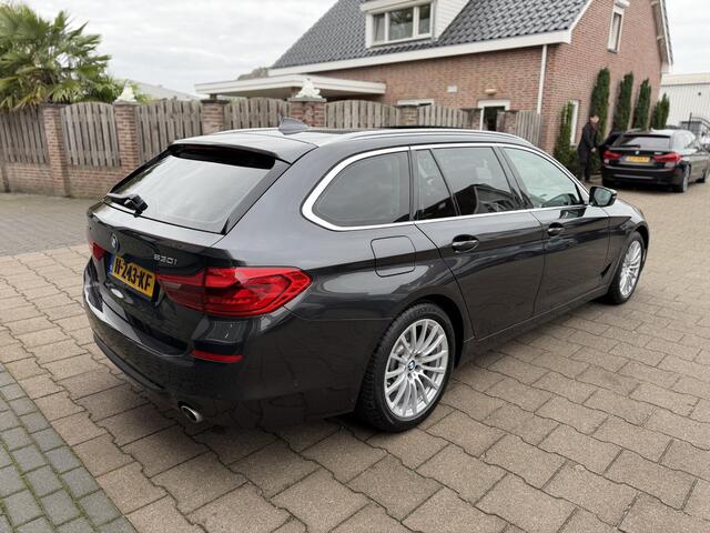 BMW 5-SERIE Touring 530i xDrive High Executive CarPlay