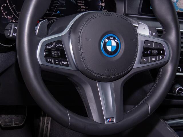 BMW 5-SERIE Touring 530e xDrive M-SPORT ** LASER, LEDER, PANORAMA, TREKH, HuD, HiFi, 19-inch LMV ** ¤ 42.750,= onder NP - Ex-BMW AG ** ** INFORMEER OOK NAAR ONZE AANTREKKELIJKE FINANCIAL-LEASE TARIEVEN **