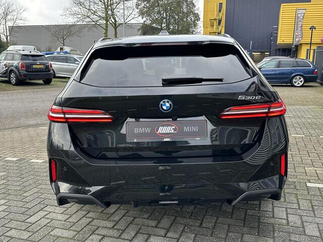 BMW 5-SERIE Touring 530e M Sport Edition Comfort toegang | Elect trekhaak | Origineel NL