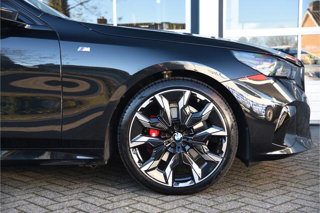 BMW 5-SERIE 520i M-Sport