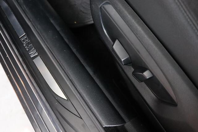 BMW 5-SERIE Touring 520xd High Executive, Xenon, Cruise Control, Stoelverwarming, Lederen Bekleding, Trekhaak