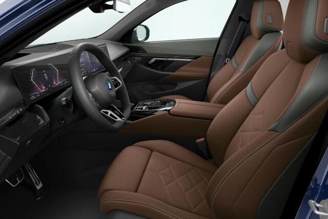 BMW 5-SERIE Touring 550e xDrive Innovation Pack M Sportpakket Pro Aut. - Verwacht: December 2025