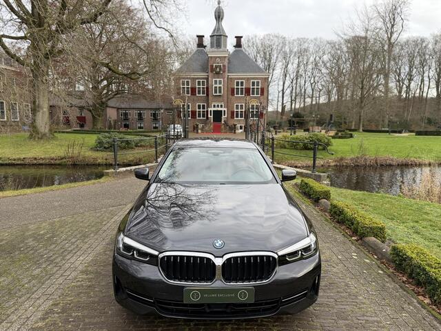 BMW 5-SERIE 530e Bus Ed. | Adaptive | trekhaak | Leder | Camera |