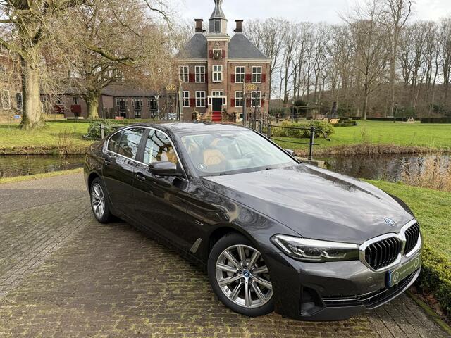 BMW 5-SERIE 530e Bus Ed. | Adaptive | trekhaak | Leder | Camera |