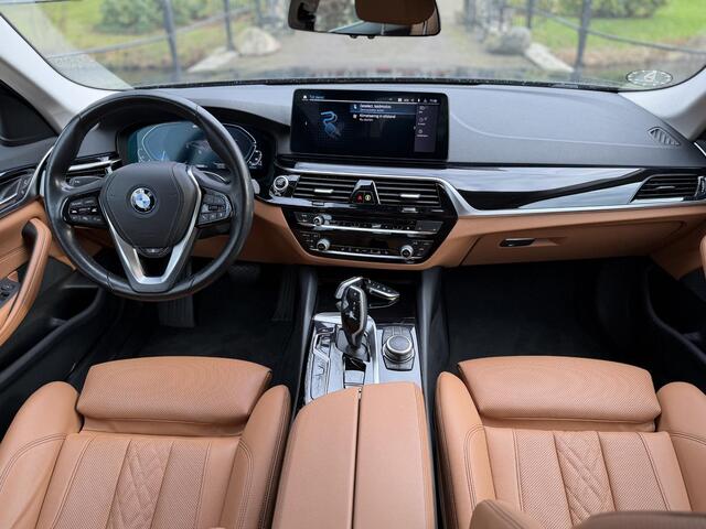 BMW 5-SERIE 530e Bus Ed. | Adaptive | trekhaak | Leder | Camera |