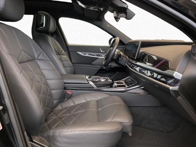 BMW 7-SERIE 740d xDrive M-Sport PanoSky ACC Head-Up SurroundView