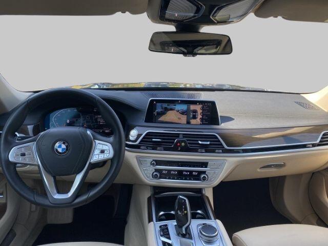 BMW 7-SERIE 730d 286 PK ACC Head-Up Trekhaak Massage Soft Close 20 Inch