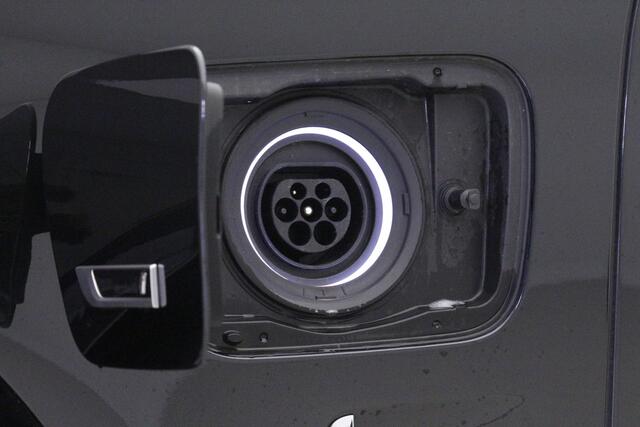 BMW 7-SERIE 745e High Executive | CoPilot | Schuifdak | Massage | Comfortzeteles V+A | 20"