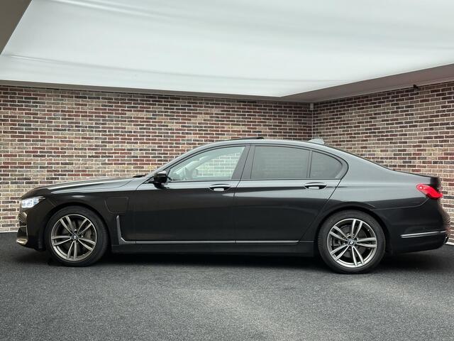 BMW 7-SERIE 745e Hybrid HEADUP MASSAGE H&K SFEER DAK VIRTUAL LEDER ACC CARPLAY