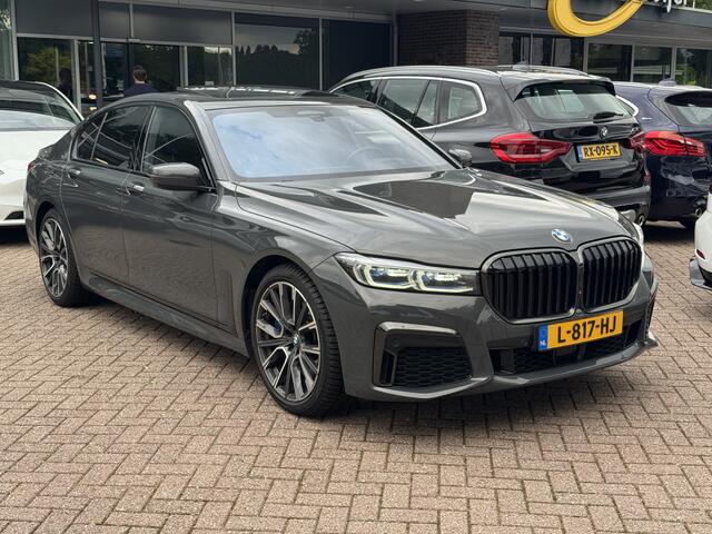 BMW 7-SERIE 745e High Exe. M Sport / Schuifdak / 360Camera / Head-up / Softclose / 20'' / Volleder / Nachtzicht / Laser LED / Stoelmassage 4x / Stoelventilatie 4x / Dodehoek / DAB / Navigatie / ACC