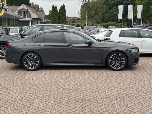 BMW 7-SERIE 745e High Exe. M Sport / Schuifdak / 360Camera / Head-up / Softclose / 20'' / Volleder / Nachtzicht / Laser LED / Stoelmassage 4x / Stoelventilatie 4x / Dodehoek / DAB / Navigatie / ACC