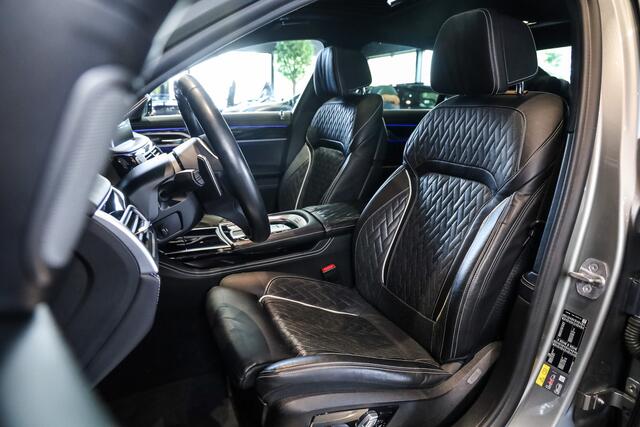 BMW 7-SERIE 745e High Exe M-Sport Individual Comfortstoelen V/A Nappa Leder Memory/ Koeling/ Massage, Glasdak, ACC, HUD, Softclose, Laser, Keyless, Harman-Kardon, Driving Ass/ Warmte Comfort/ Airco Comfort/ Park+ Pakket, 4 Zone, Bmw Live, Lmv 20''