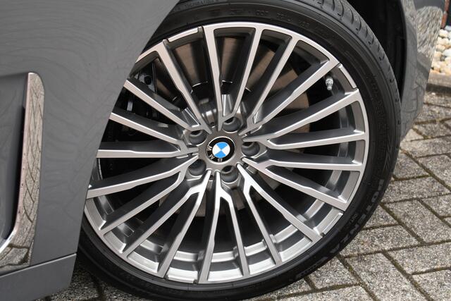 BMW 7-SERIE M760Li xDrive 6.6 V12 | NL-auto | Bernina-grau | NP 262K | LCI