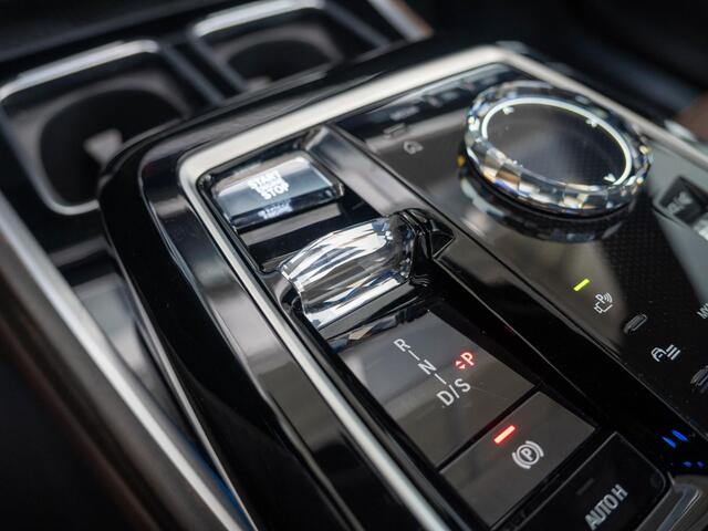 BMW 7-SERIE Sedan M760e | M Sportpakket | Innovation Pack | Connoisseur Pack | Executive Drive Pro | Executive Lounge | Driving Assistant Professional | Trekhaak