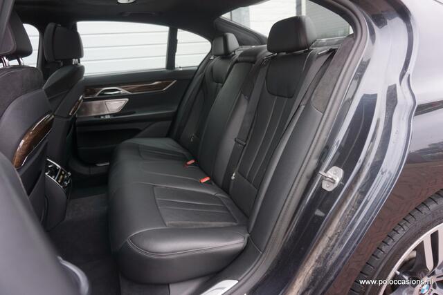 BMW 7-SERIE 730d xDrive High Executive M-Pakket | Schuifkantel | B&W | Head up