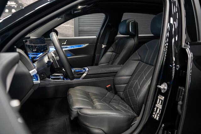 BMW 7-SERIE 740d xDrive *M-Sport Pro / Bowers & Wilkins / Panorama / HUD / Surround View / Standverwarming*