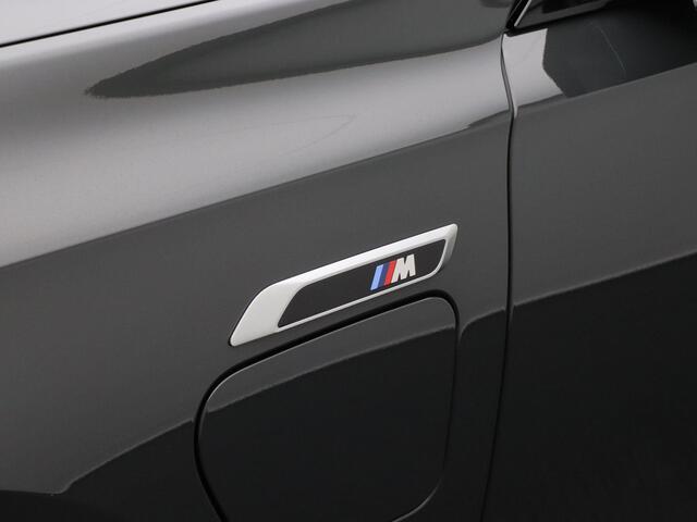 BMW 7-SERIE M760e xDrive M Performance Pack | Innovation Pack | Connoisseur Pack | Integral Active Steering | Executive Drive Pro | Trekhaak | Executive Lounge Rear Console | Driving Assistant Professional | Bowers & Wilkins | 21''