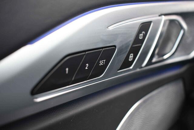 BMW 8-SERIE M850i xDrive B&W Stoelvent Soft-Close ACC 360 HUD