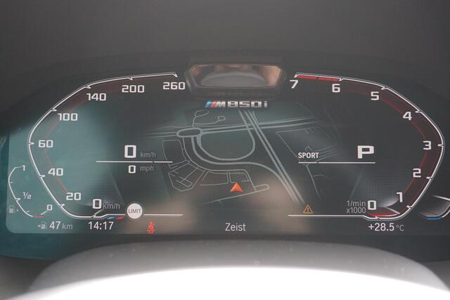 BMW 8-SERIE Coupé M850i xDrive High Executive | Audio Media Pack | BMW Personal CoPilot Pack | Adaptief M Onderstel Professional | Carbon fibre dak | Driving Assistant Professional