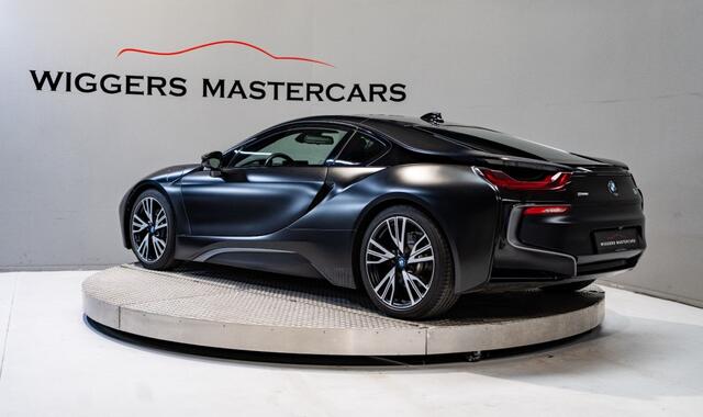 BMW I8 Hybrid 362 PK, Harman Kardon, Head-up, 20 Inch, Matzwart,