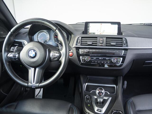 BMW M2 2 Serie Coupé Competition | M-Performance Carbon | 19'' | Comfort Access | Achteruitrijcamera | Schuif-/kanteldak | Stoelverwarming | Harman-Kardon | Remus Uitlaatsysteem