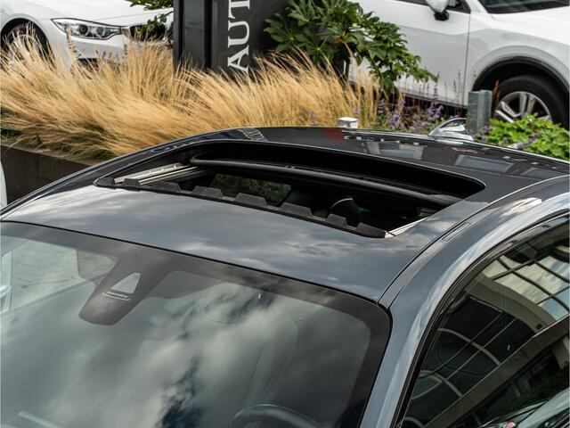 BMW M2 2-serie Coupé DCT PANO ELEK STOEL CAMERA APPLE CARPLAY FE UITLAAT CARBON PAKKET BOMVOL!!!