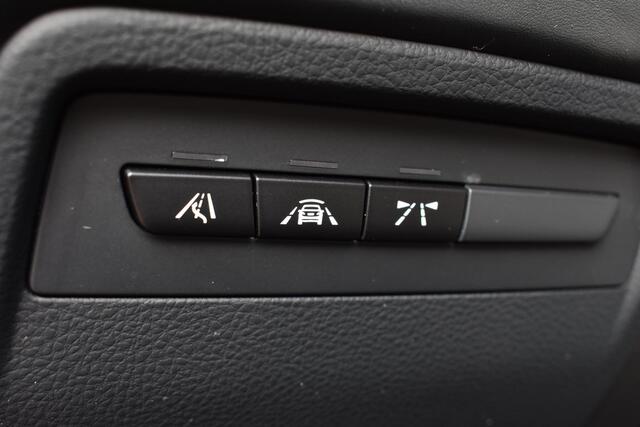 BMW M4 4-serie Coupé Competition Full Options, NL auto, Memory Seats, 360 Camera, Head-Up Disp